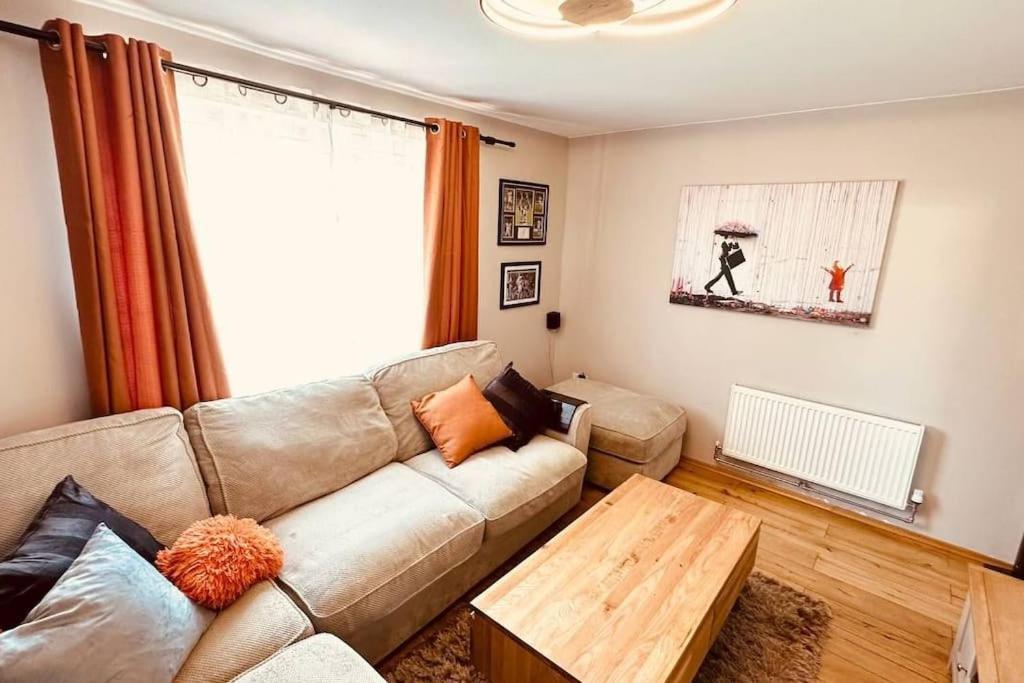 Stunning 3 Bed House Sleeps6 Villa Nottingham Eksteriør billede