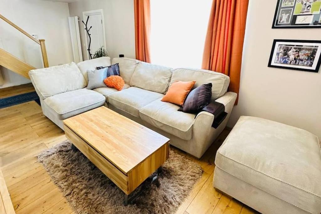Stunning 3 Bed House Sleeps6 Villa Nottingham Eksteriør billede