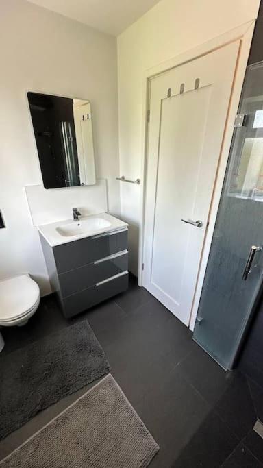 Stunning 3 Bed House Sleeps6 Villa Nottingham Eksteriør billede